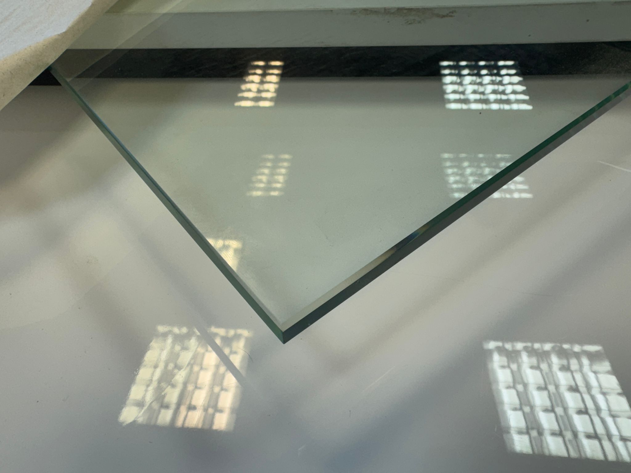 Tempered Glass Shelf 1000mm x 300mm thumbnail 2